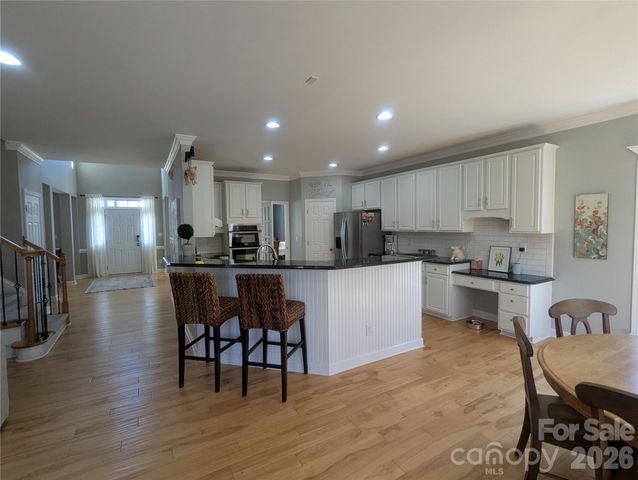 8403 Tintinhull Lane, Waxhaw, NC 28173