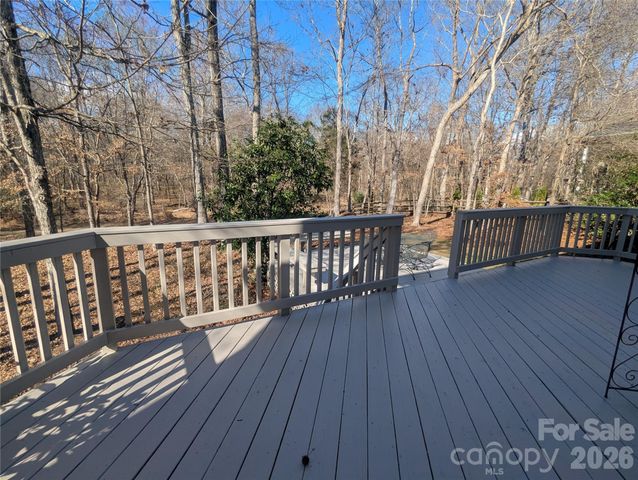 8403 Tintinhull Lane, Waxhaw, NC 28173
