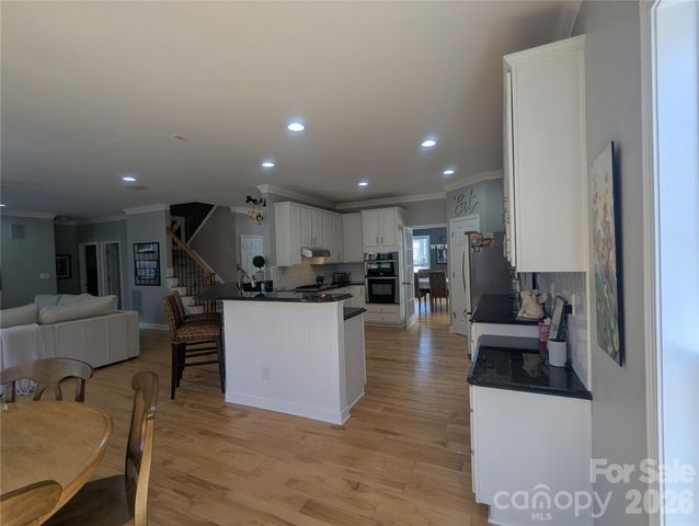 8403 Tintinhull Lane, Waxhaw, NC 28173