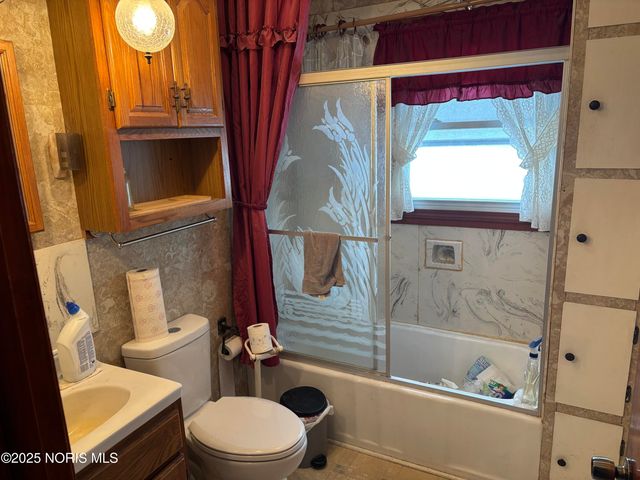 5664 Stewart Road, Sylvania, OH 43560