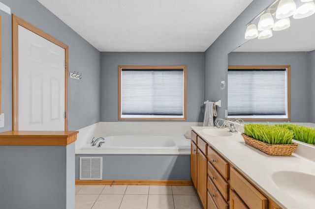 2694 County Road H2, Mounds View, MN 55112