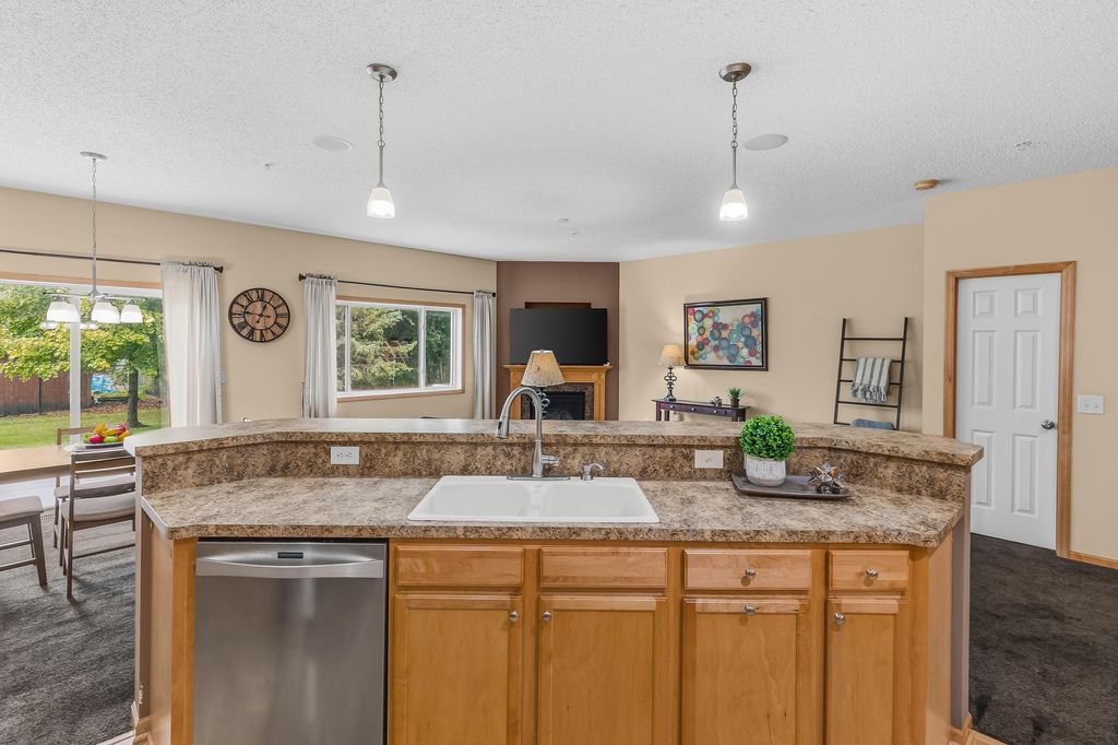 2694 County Road H2, Mounds View, MN 55112 — photo 3