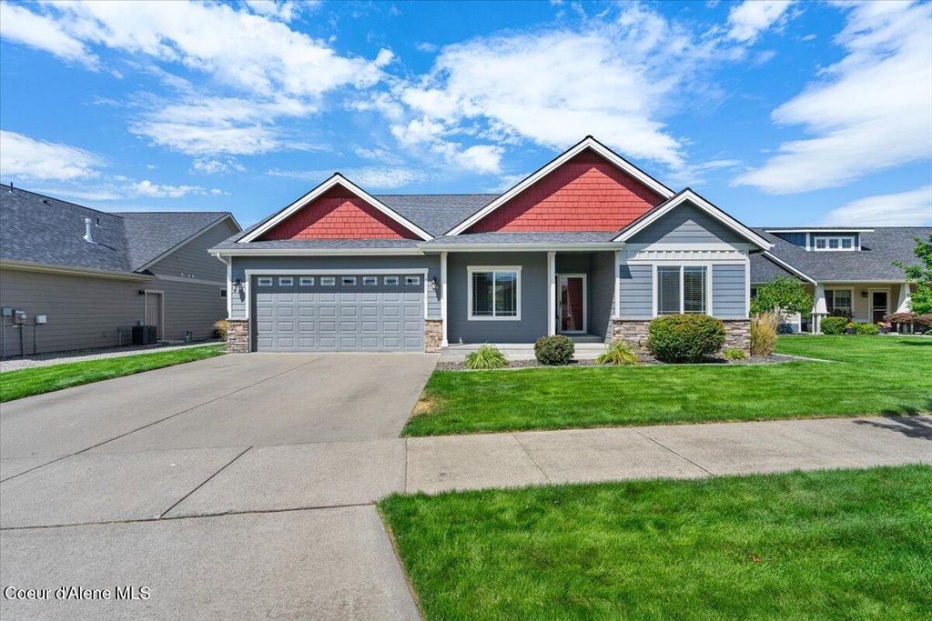 14319 N PRISTINE CIR, Rathdrum, ID 83858