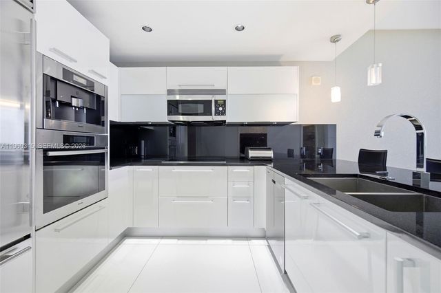 17121 Collins Ave 1606, Sunny Isles Beach, FL 33160