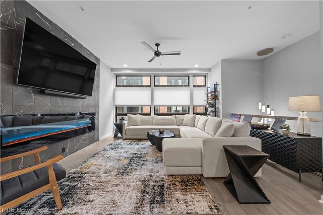 3110 Vine Court, Cleveland, OH 44113