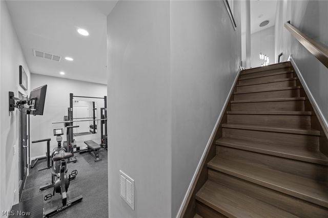 3110 Vine Court, Cleveland, OH 44113
