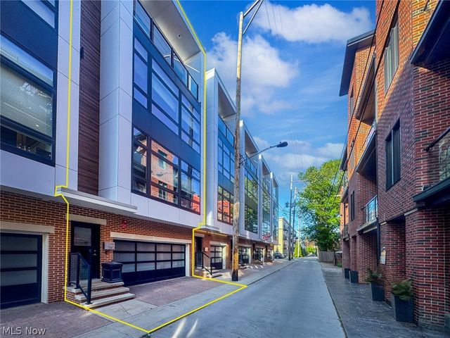 3110 Vine Court, Cleveland, OH 44113