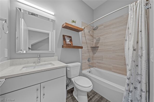 3110 Vine Court, Cleveland, OH 44113