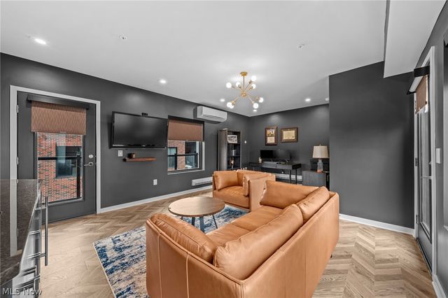 3110 Vine Court, Cleveland, OH 44113