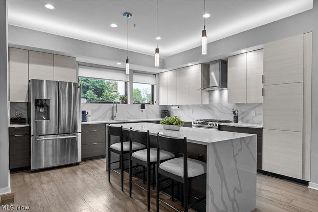 3110 Vine Court, Cleveland, OH 44113