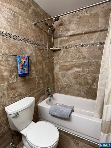 300 Winston Drive 2301, Cliffside Park, NJ 07010