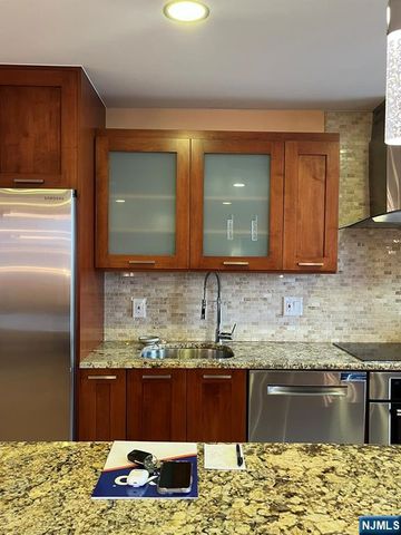 300 Winston Drive 2301, Cliffside Park, NJ 07010