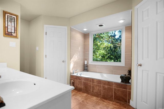 5 Culebra Place, Hot Springs Village, AR 71909