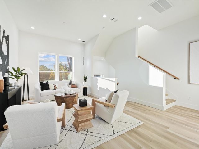 6633 Katarani Drive, Houston, TX 77091