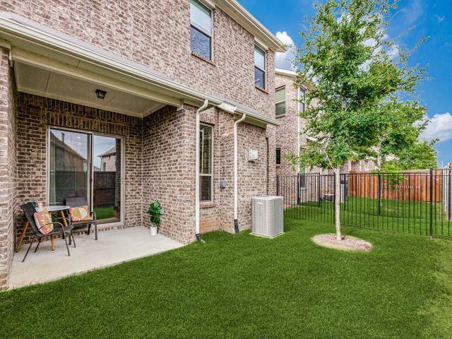8254 Primrose Way, Dallas, TX 75252