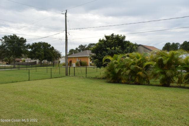 1328 Hazel Street NW, Palm Bay, FL 32907