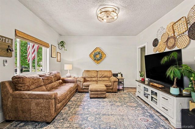 225 N Cedar Street, Colorado Springs, CO 80903