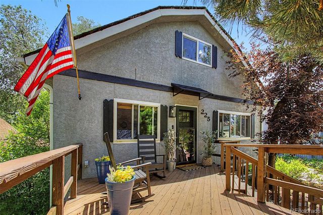 225 N Cedar Street, Colorado Springs, CO 80903