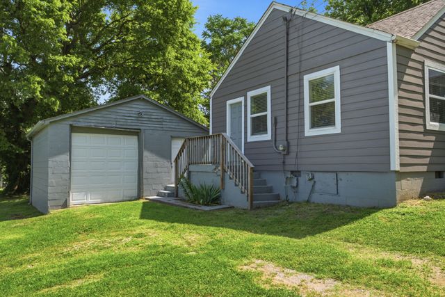 80 Peachtree St, Nashville, TN 37210