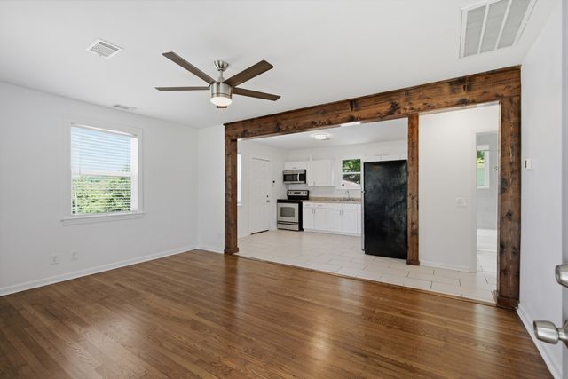 80 Peachtree St, Nashville, TN 37210