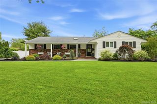 29 Kirkland Drive, Greenlawn, NY 11740