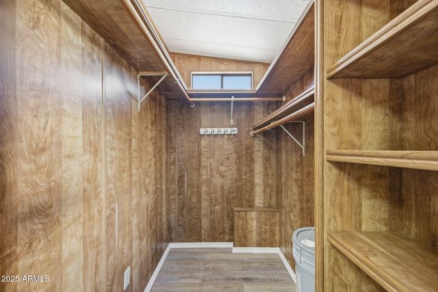 977 S OXIDE Drive 977, Apache Junction, AZ 85119