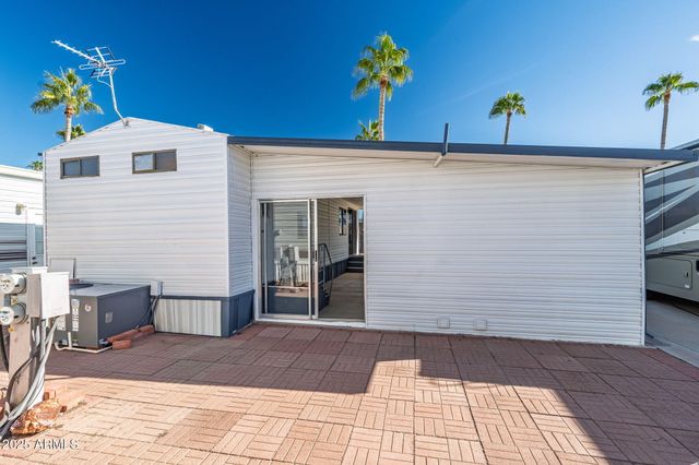 977 S OXIDE Drive 977, Apache Junction, AZ 85119