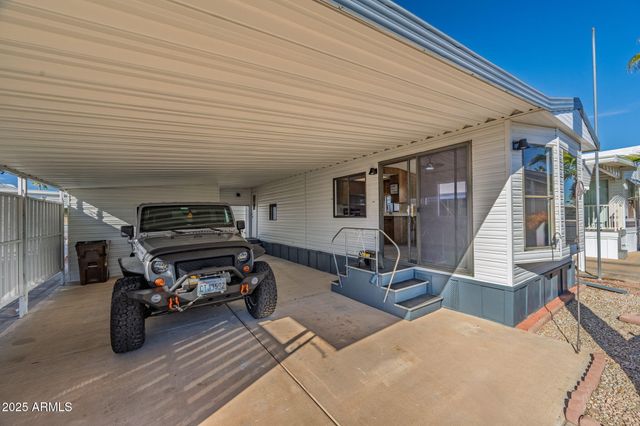 977 S OXIDE Drive 977, Apache Junction, AZ 85119
