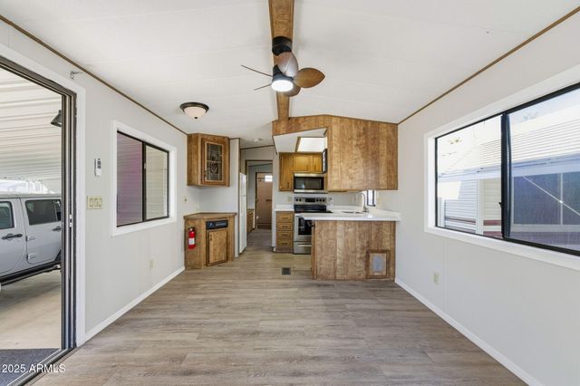 977 S OXIDE Drive 977, Apache Junction, AZ 85119