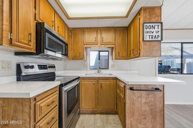 977 S OXIDE Drive 977, Apache Junction, AZ 85119