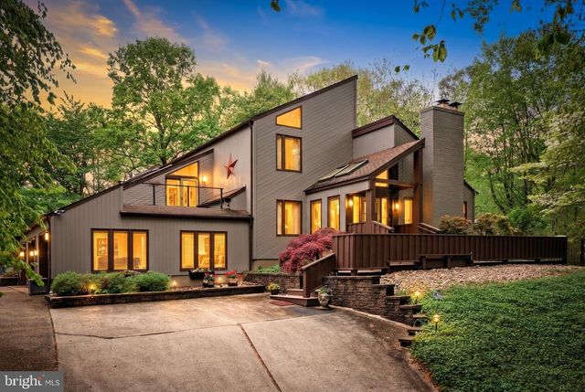 621 HANOVER DR, Wrightstown, NJ 08562