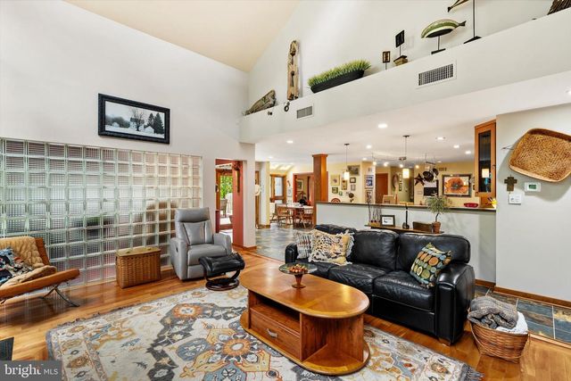 621 HANOVER DR, Wrightstown, NJ 08562