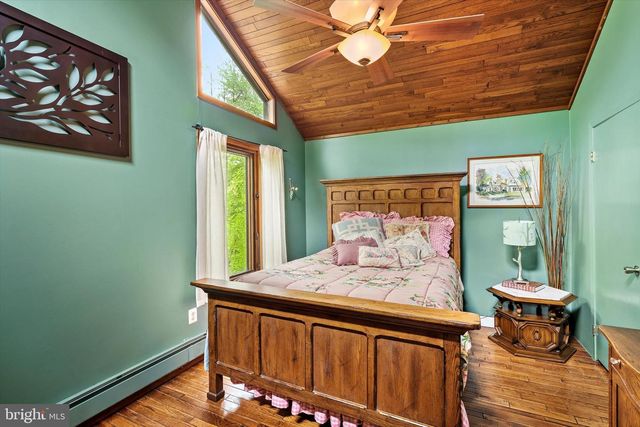 621 HANOVER DR, Wrightstown, NJ 08562