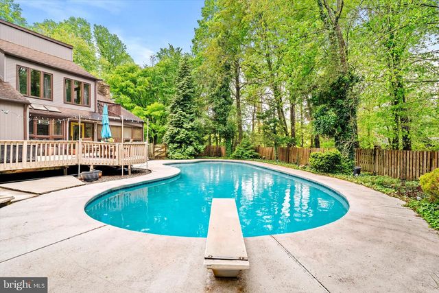 621 HANOVER DR, Wrightstown, NJ 08562