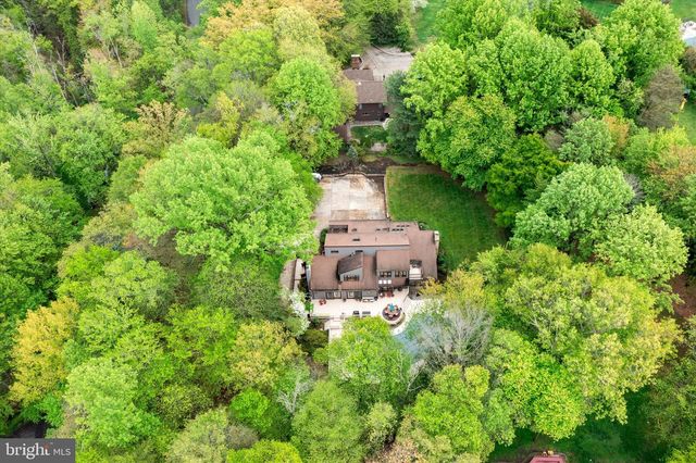 621 HANOVER DR, Wrightstown, NJ 08562
