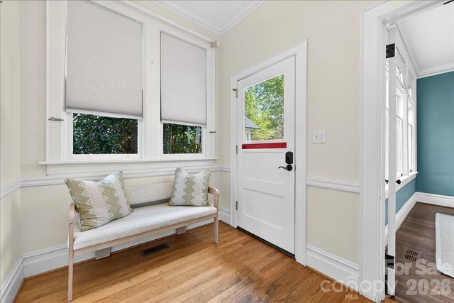 506 Hermitage Court, Charlotte, NC 28207