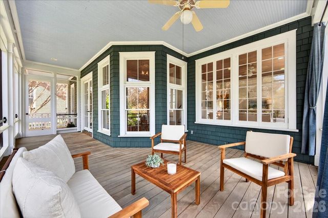 506 Hermitage Court, Charlotte, NC 28207