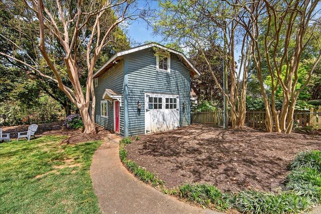 506 Hermitage Court, Charlotte, NC 28207