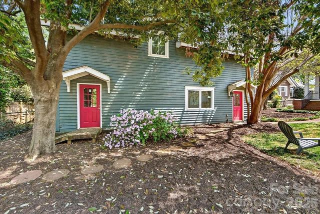 506 Hermitage Court, Charlotte, NC 28207