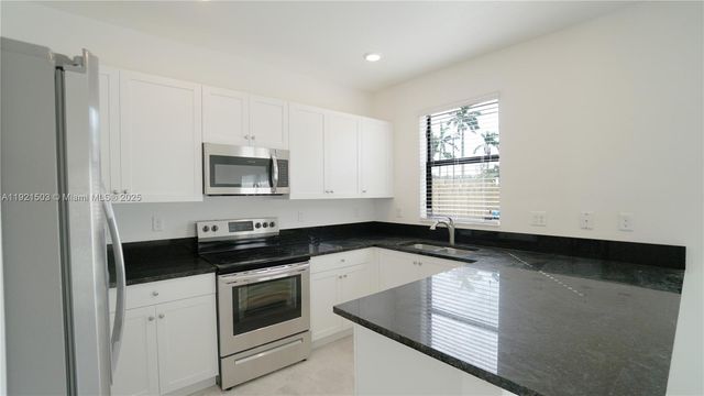 11214 SW 249th St 11214, Homestead, FL 33032