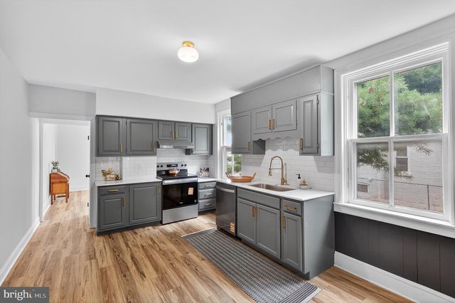 3 PINE ST, Hanover, PA 17331