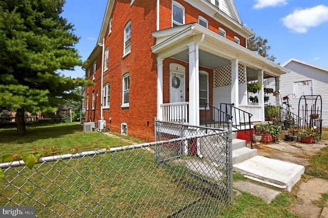 3 PINE ST, Hanover, PA 17331
