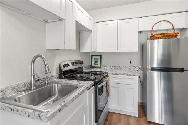 45 Cypress Fairway VLG, Wimberley, TX 78676