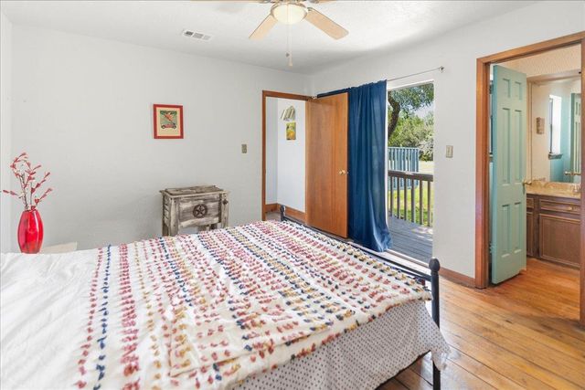 45 Cypress Fairway VLG, Wimberley, TX 78676
