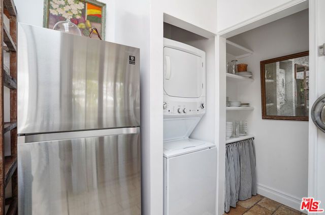1233 N Crescent Heights Boulevard 1, West Hollywood, CA 90046