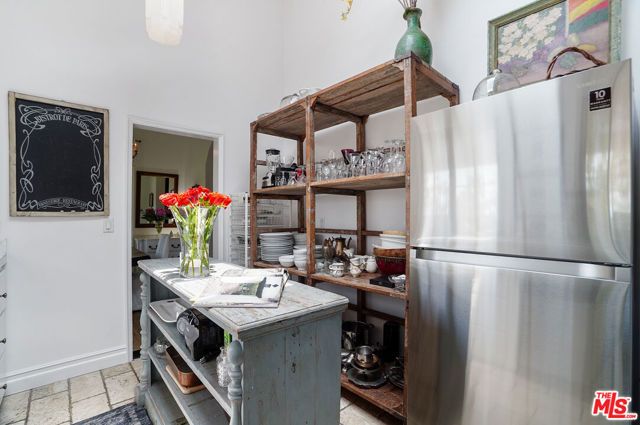 1233 N Crescent Heights Boulevard 1, West Hollywood, CA 90046