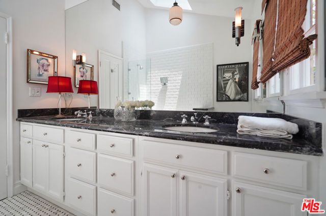 1233 N Crescent Heights Boulevard 1, West Hollywood, CA 90046