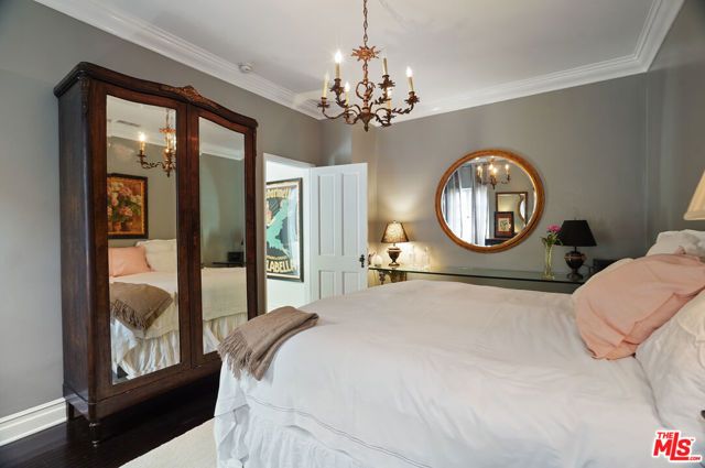 1233 N Crescent Heights Boulevard 1, West Hollywood, CA 90046