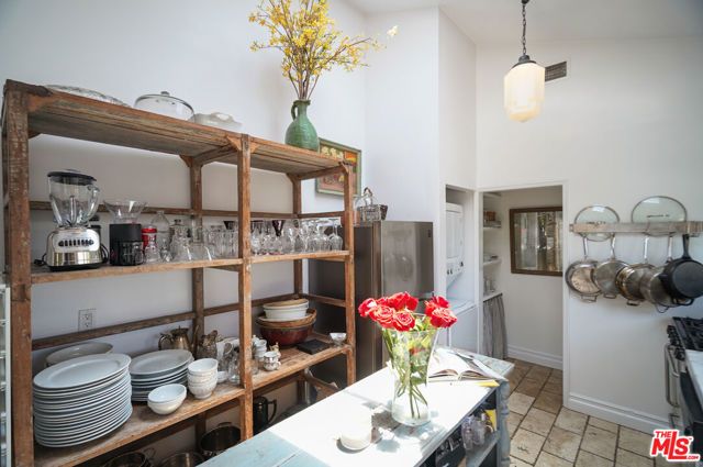 1233 N Crescent Heights Boulevard 1, West Hollywood, CA 90046