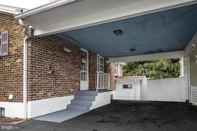 831 MAIN ST, Harrisburg, PA 17113